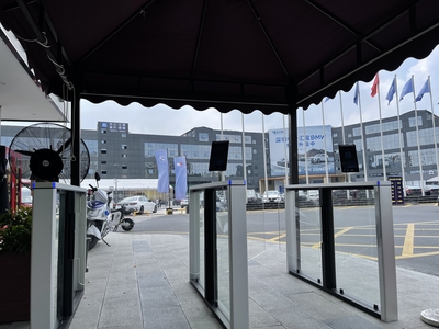 宝马4S店